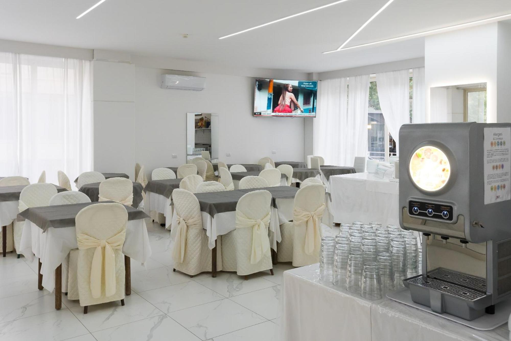 Hotel Ninfea Каттолика Экстерьер фото