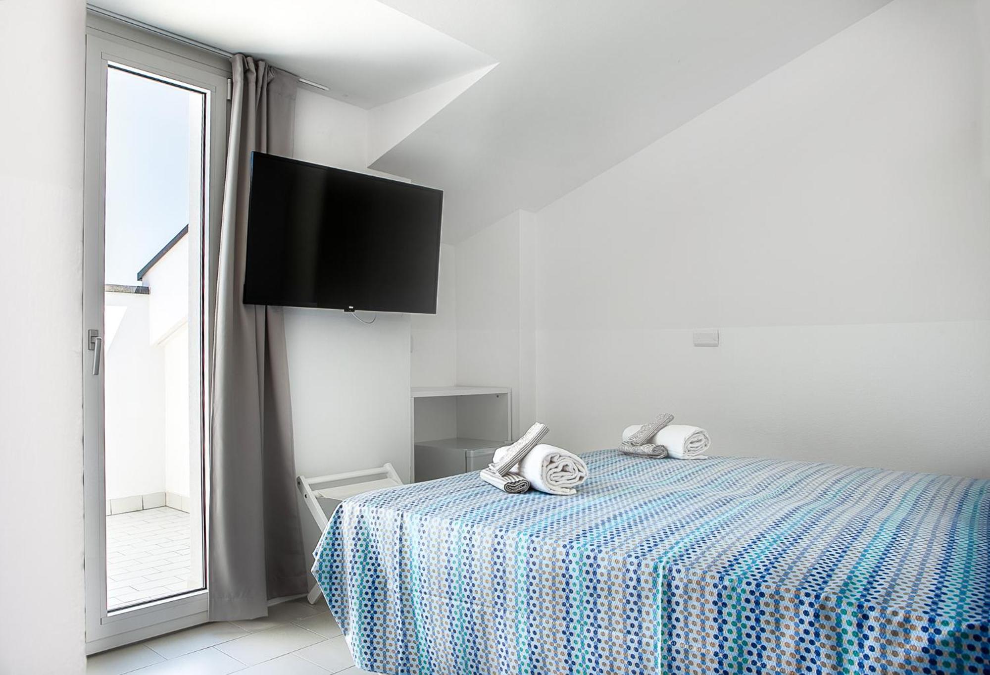 Hotel Ninfea Каттолика Экстерьер фото